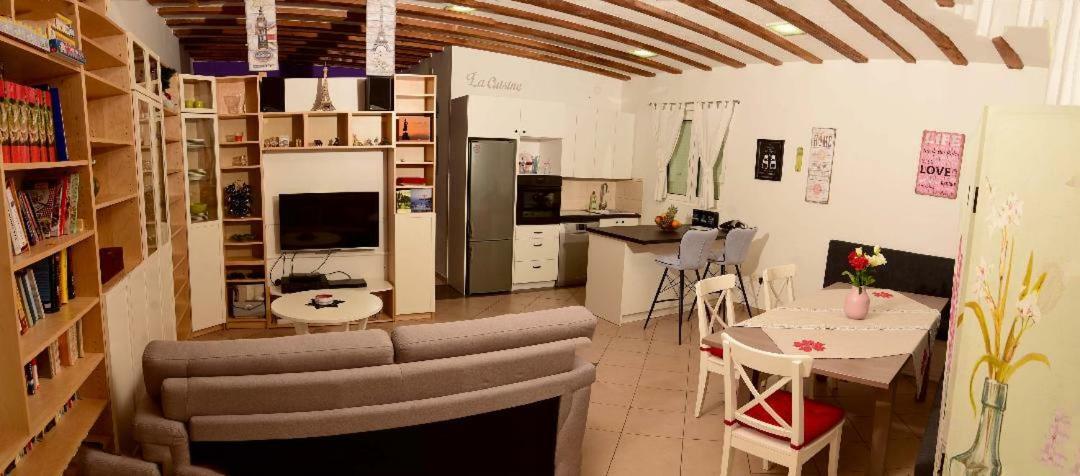 Studio Tami I Barbi Opatija Exterior foto